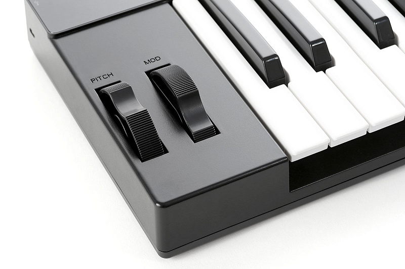 Фото MIDI-клавиатура IK Multimedia iRig Keys 37