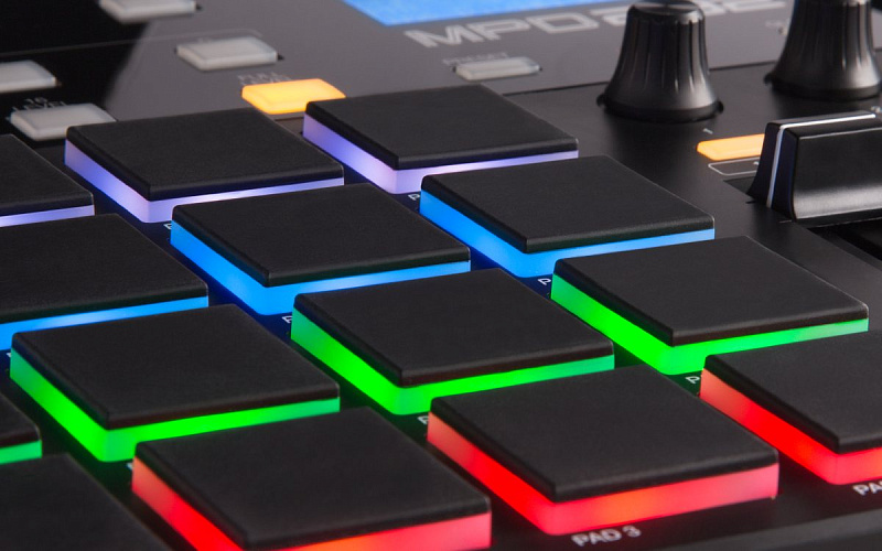 Фото MIDI/USB-контроллер AKAI PRO MPD232