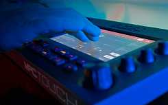 MIDI-контроллер AKAI PRO MPC TOUCH