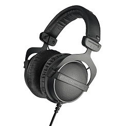 Студийные наушники закрытого типа beyerdynamic DT 770 PRO 80 Ом Black LE